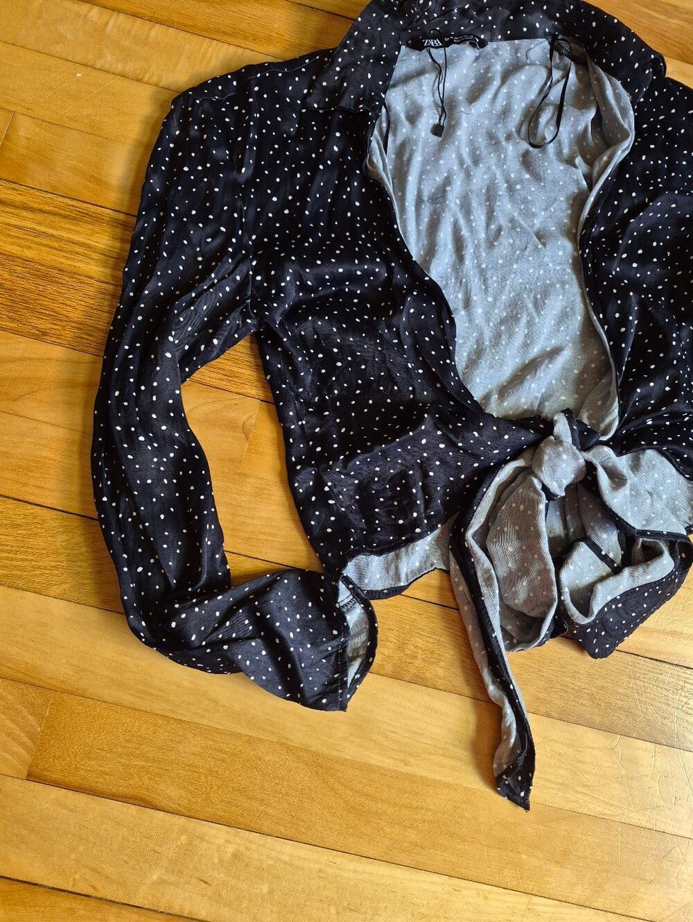 Zara Black Polka Dot Tie-Front Women’s Top - Picture 4 of 11